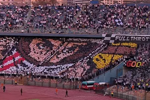 تيفو ورسالة.. جماهير الزمالك تبدع في مباراة ستيلينبوش (فيديو وصور)